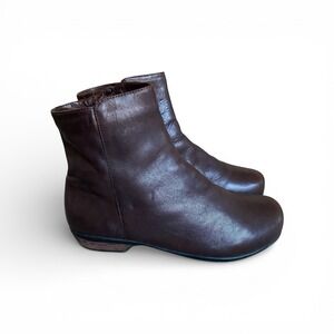Walking Cradles Ankle Booties Women 7.5W Brown Leather Flat Round Toe Comfort